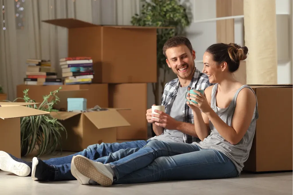 A young couple moved into their new home with the help of Kelly's.